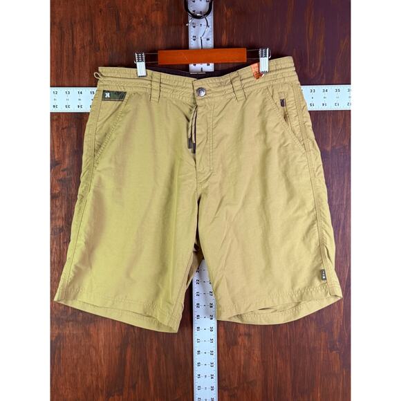 Howler Bros Horizon Hybrid 2.0 Activewear Woven Shorts Tan 10" Inseam Men 32 NEW - Picture 2 of 10